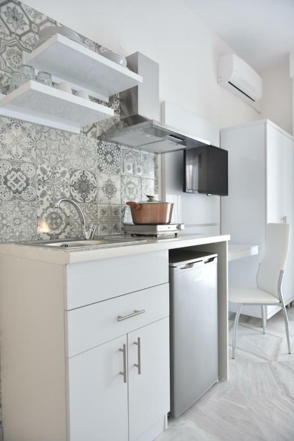 אספרובלטה Ilion Luxury Apartments מראה חיצוני תמונה